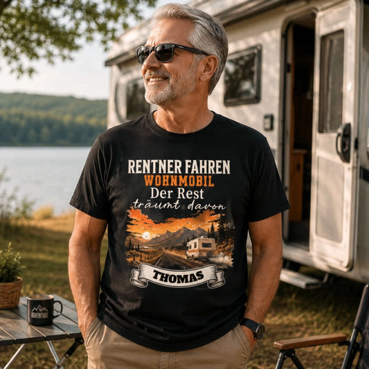 Rentner fahren Wohnmobil