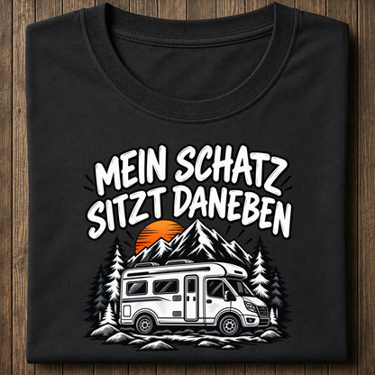Mein Schatz sitzt daneben Shirt Unisex